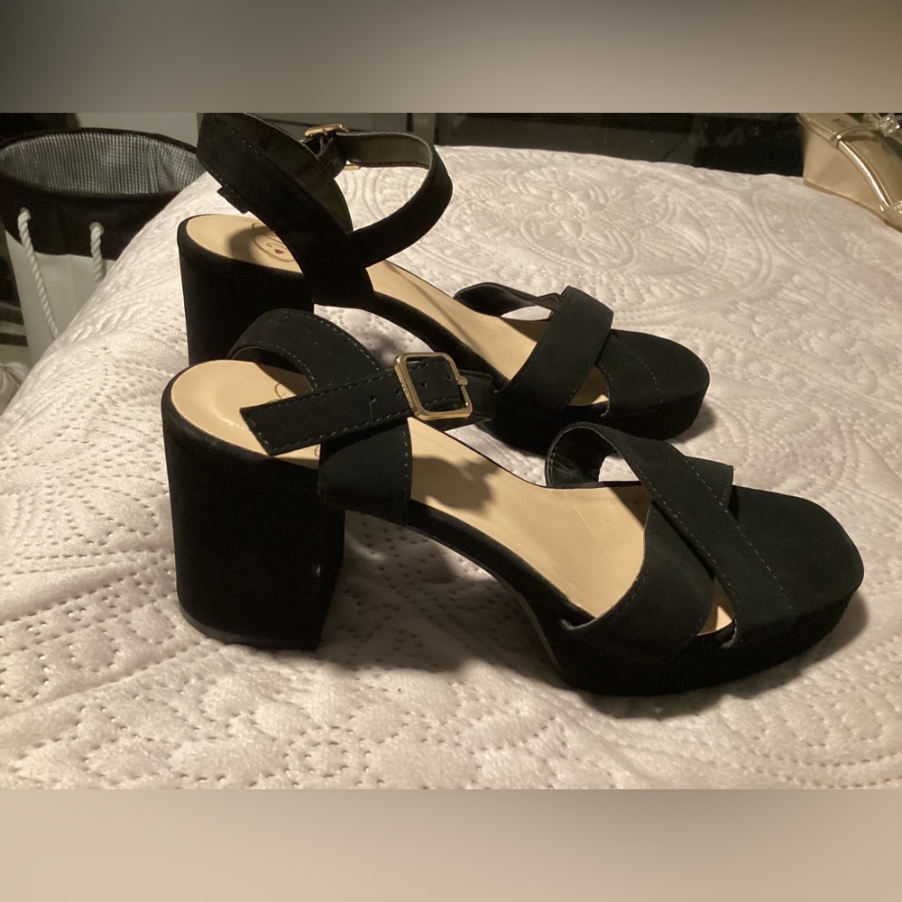 High heels-Black